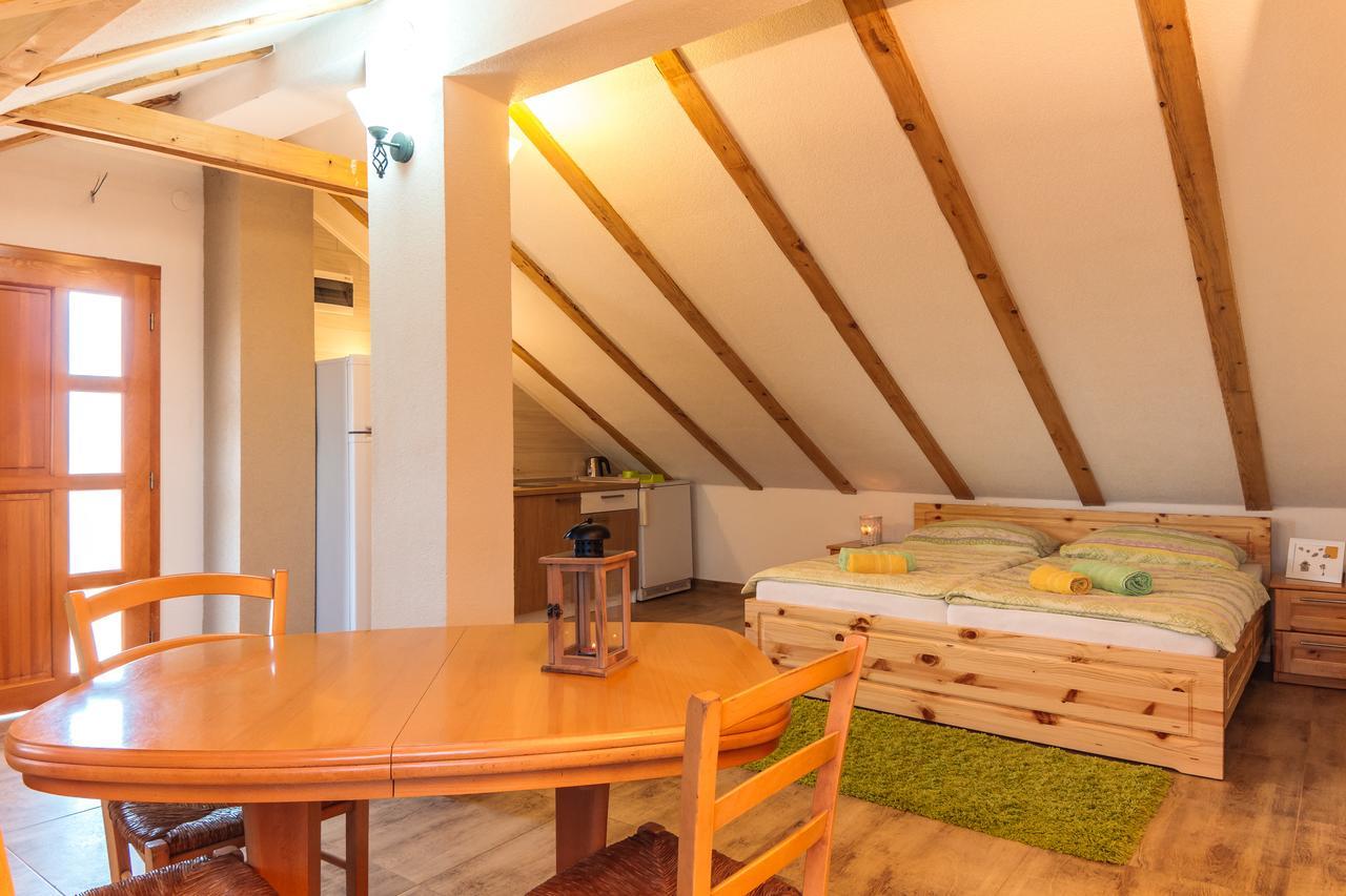 Apartments Fairy Land Rakovica Bagian luar foto